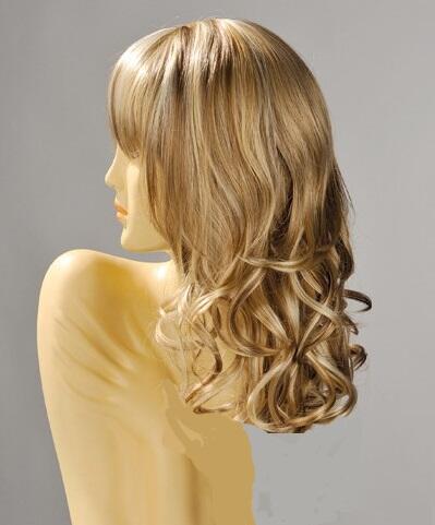 Paryk med bløde krøller