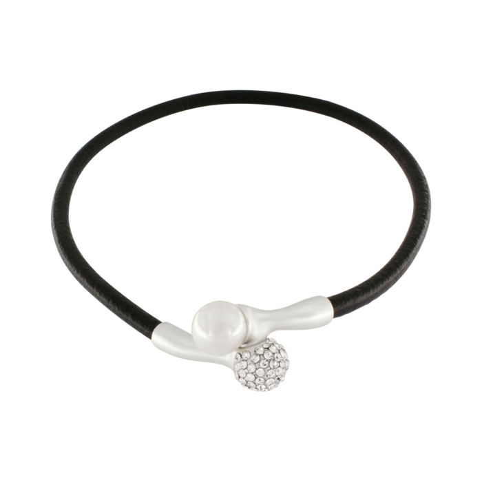 Halssmykke med magnetlukning